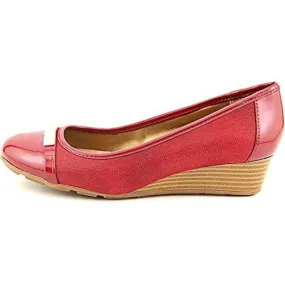 Ambir Cap Toe Wedge Pumps Crimson Size 75