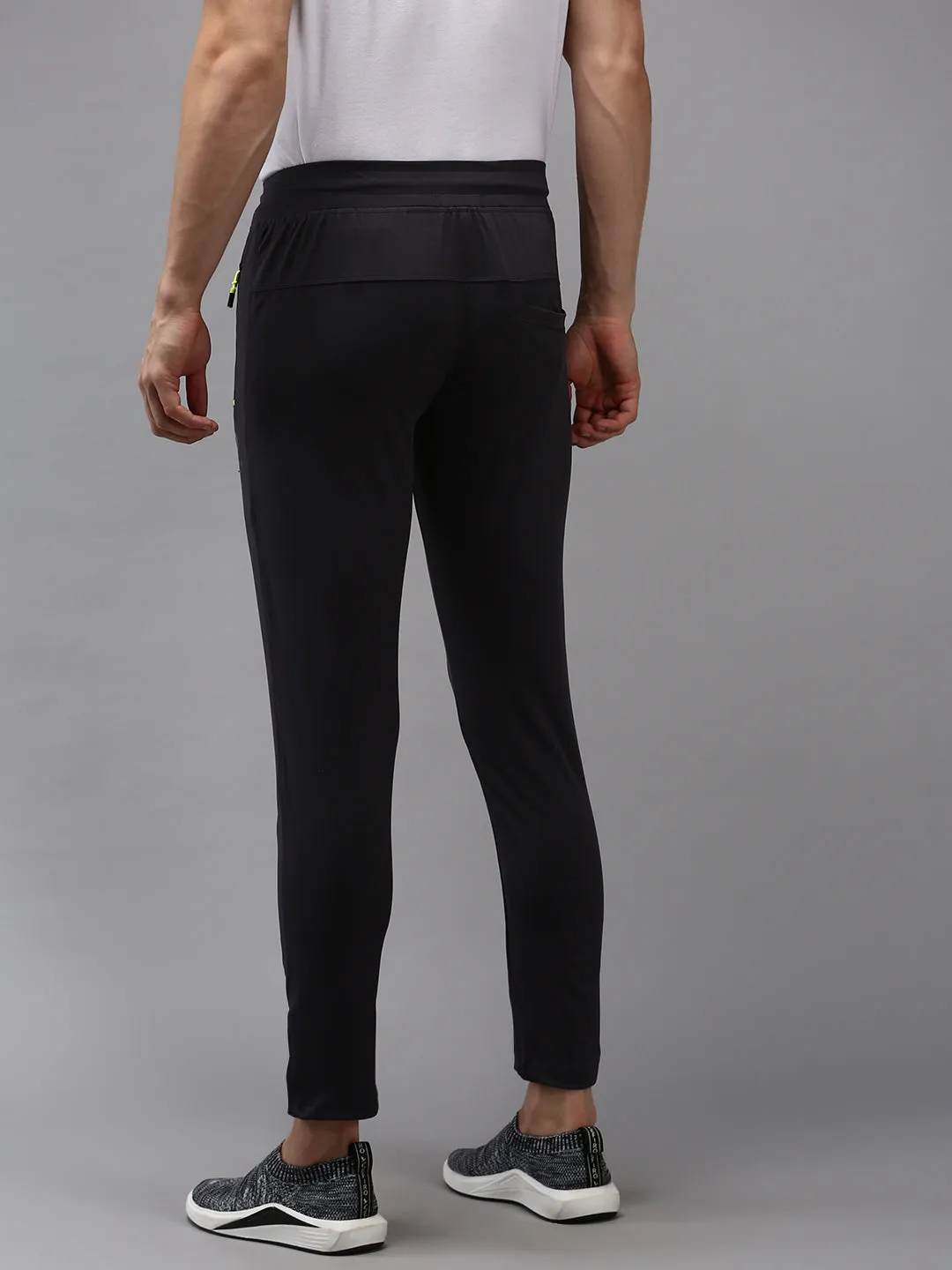 Men Grey Solid Track Pant