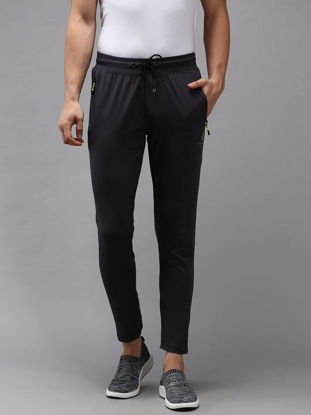 Men Grey Solid Track Pant