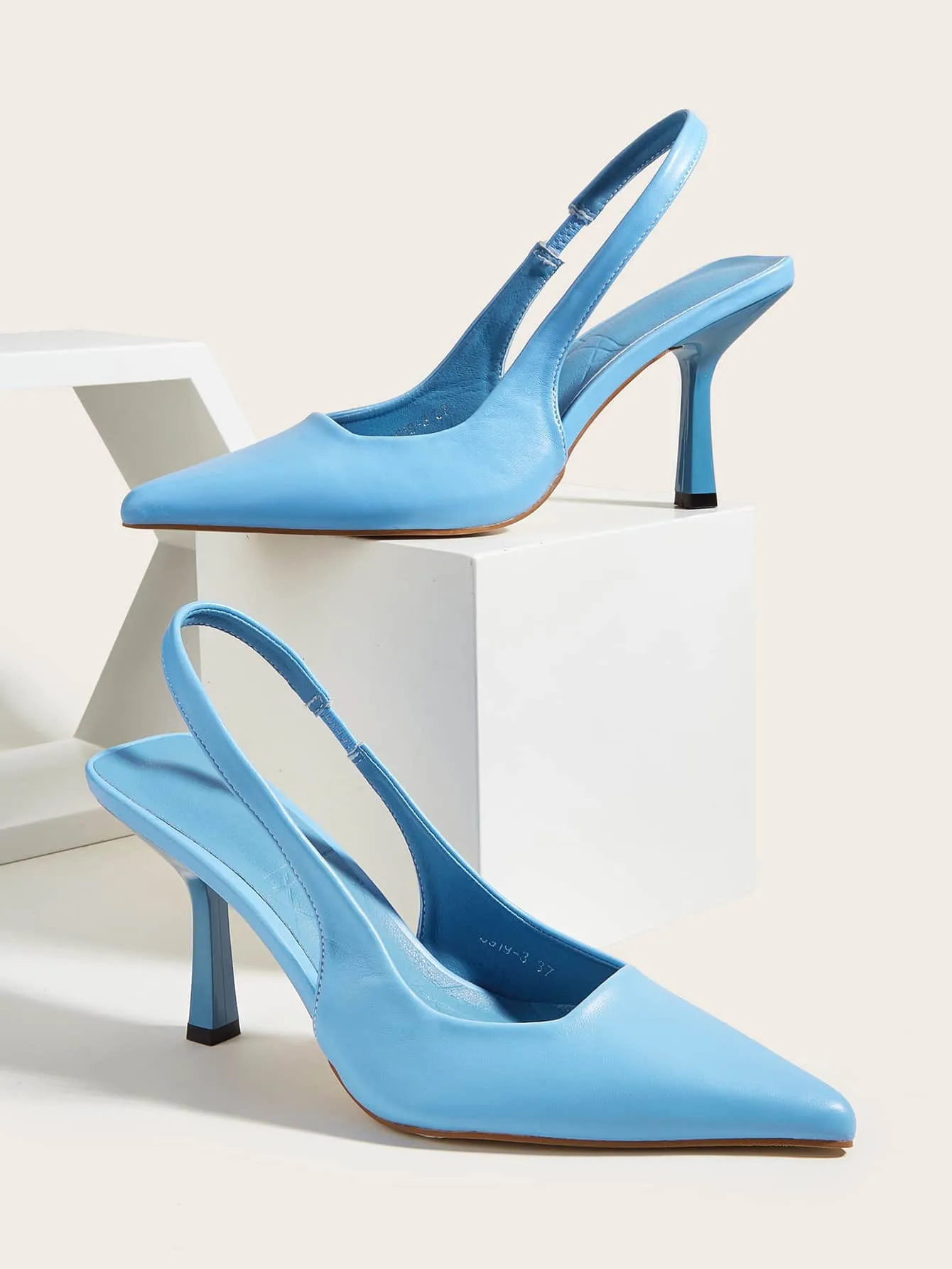 Minimalist Point Toe Slingback Pumps