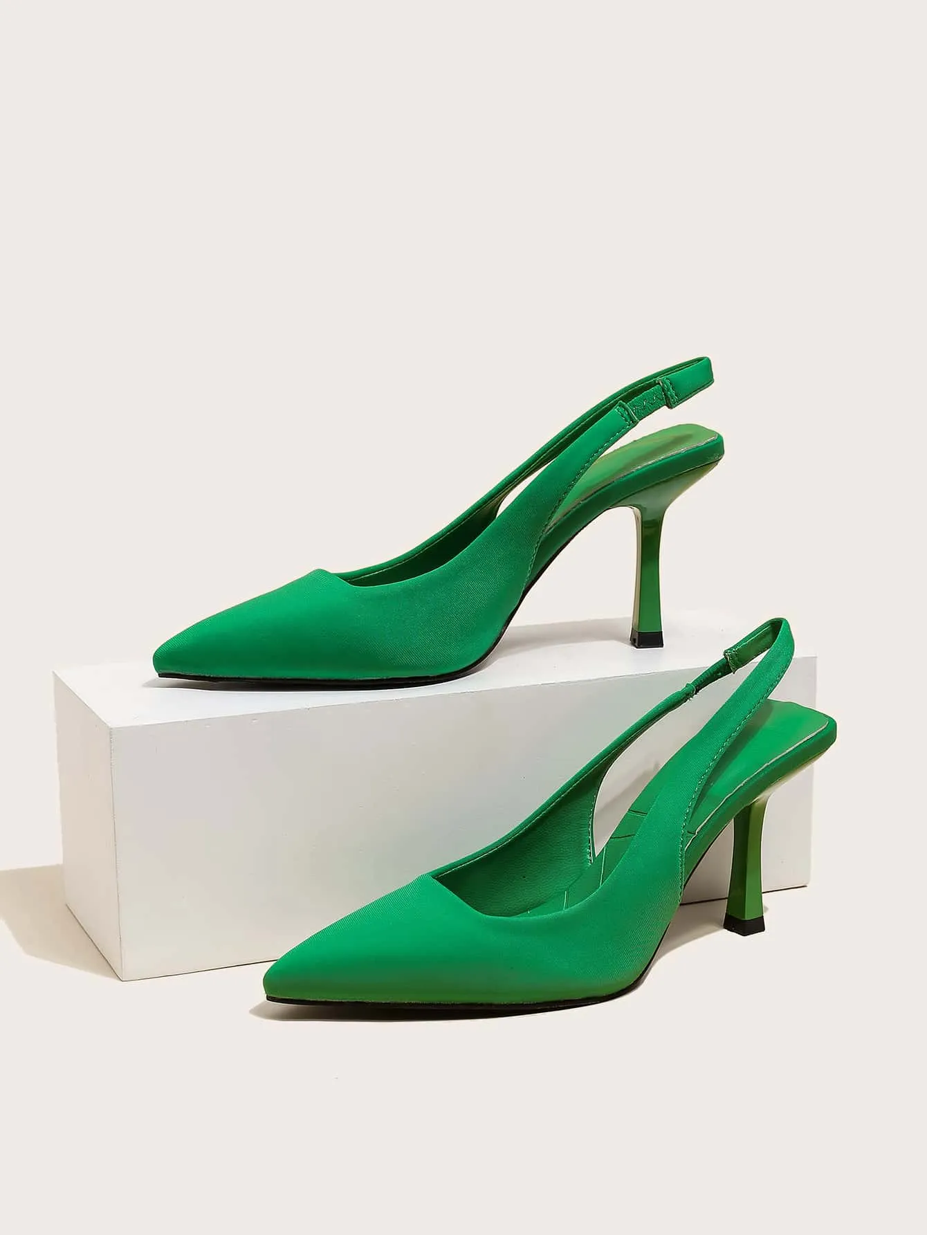 Minimalist Point Toe Slingback Pumps