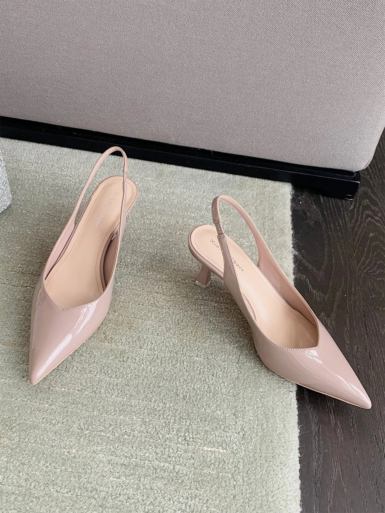 Point Toe Pyramid Heeled Slingback Pumps