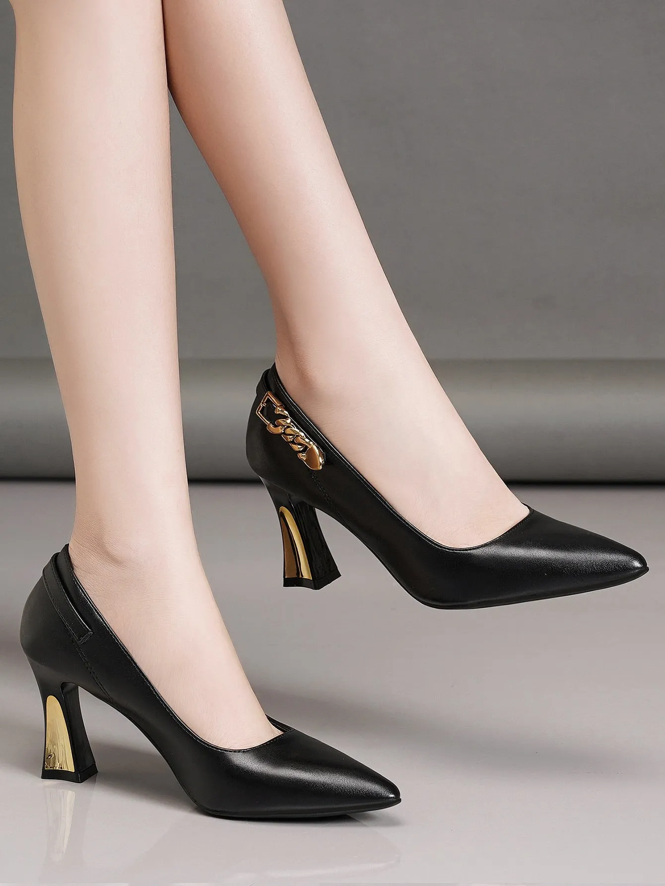 Women Chain Decor Point Toe Pyramid Heeled Pumps, Elegant Black Court Pumps